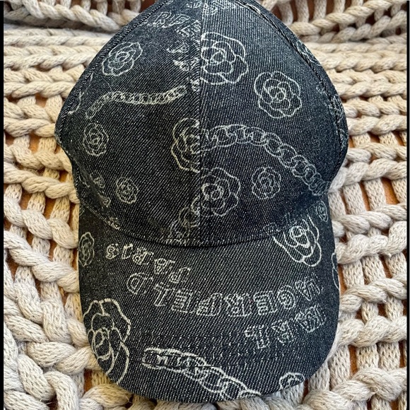 Karl Lagerfeld Accessories - Karl Lagerfeld Paris gray logo cap print NWOT